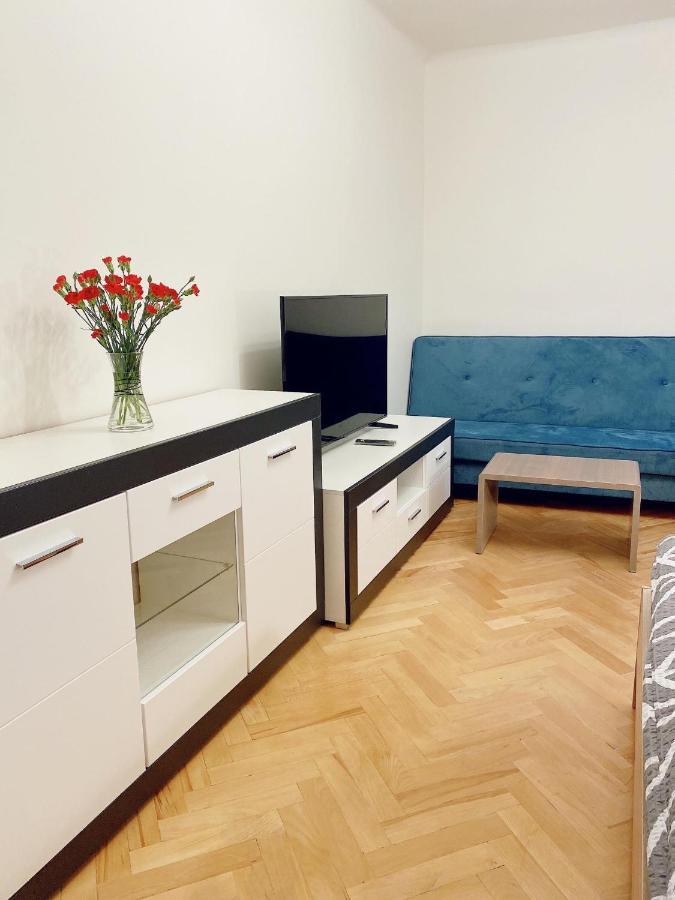 Apart Wiktoria Warsaw Exterior photo